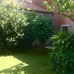 Raphael's Garden House Appartement