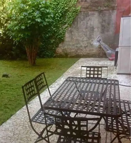 Apartmán Raphael's Garden House *
